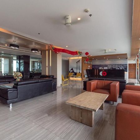 Capital O 1088 Golden Dragon Beach Resort Bang Lamung Eksteriør bilde