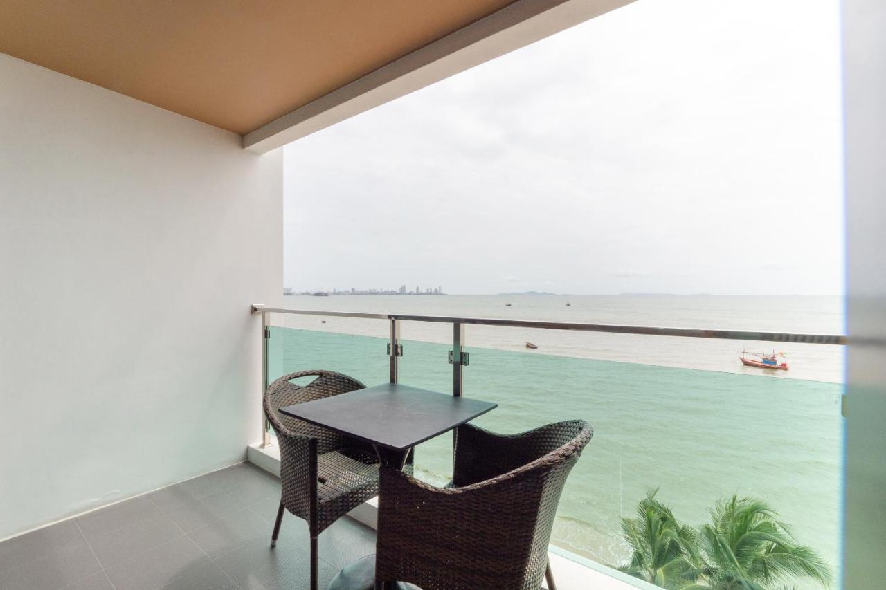 Capital O 1088 Golden Dragon Beach Resort Bang Lamung Eksteriør bilde