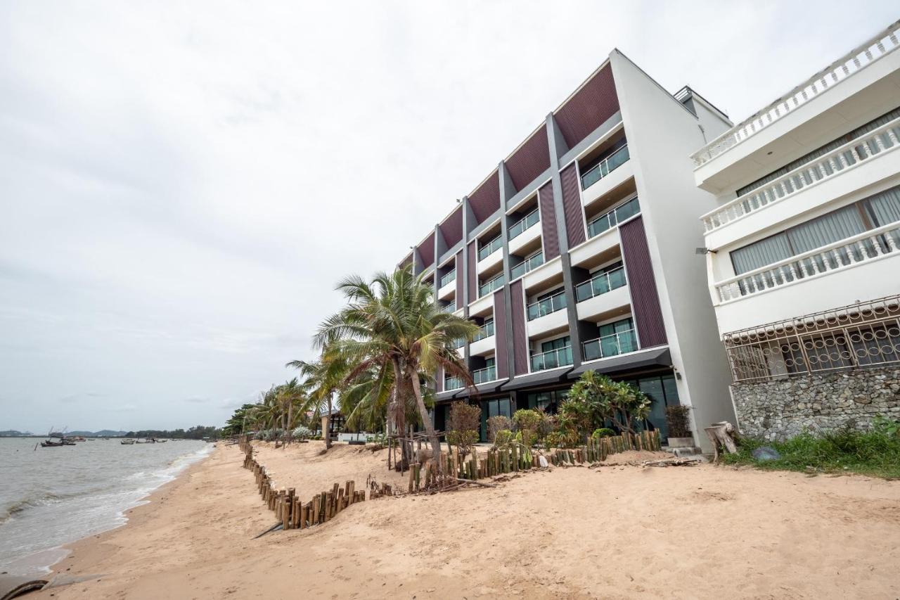 Capital O 1088 Golden Dragon Beach Resort Bang Lamung Eksteriør bilde
